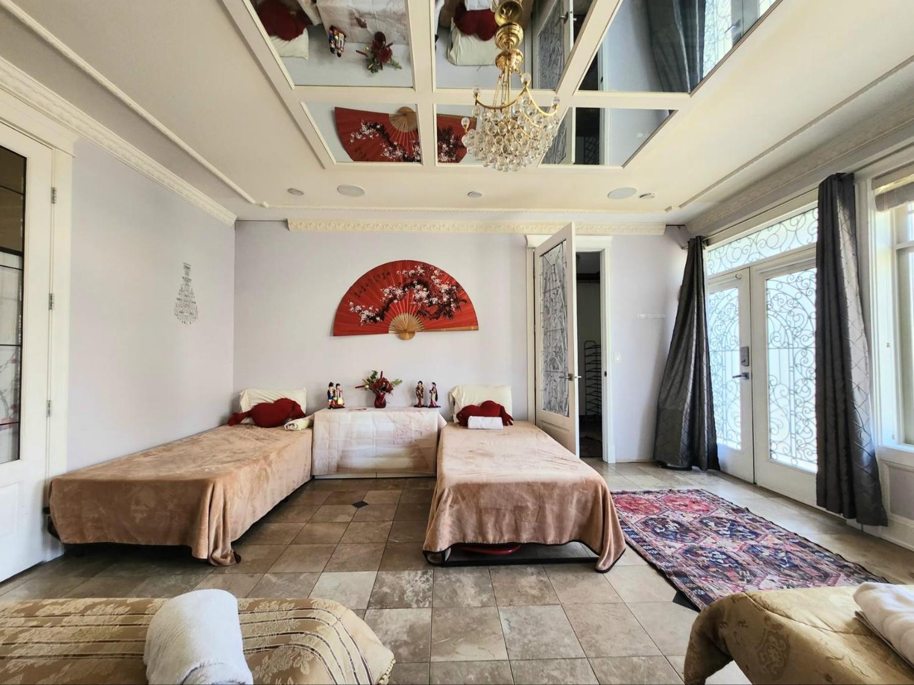 Empress Palace Hotel Суррей Экстерьер фото